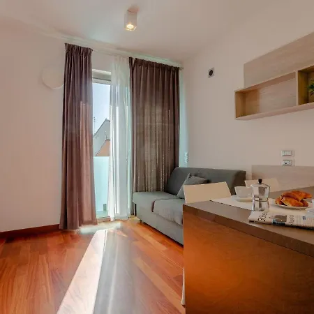 Apartment In Giulianova Next To The Center And Sea 길라노바리도