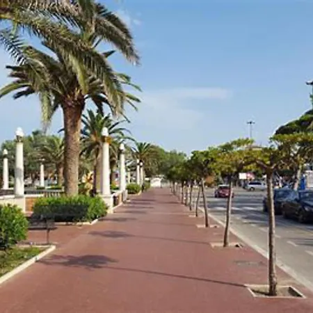 Apartment In Giulianova Next To The Center And Sea *